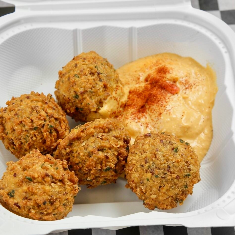 5 Falafel & Hummus
